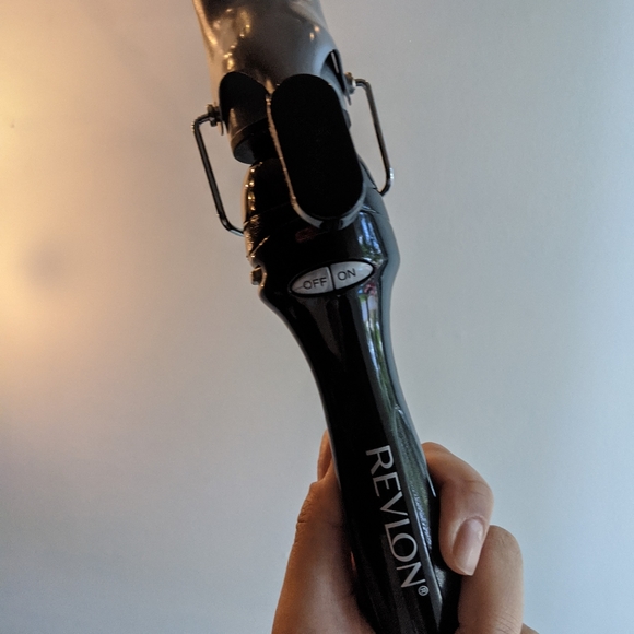 Revlon Curling Iron - Picture 2 of 3